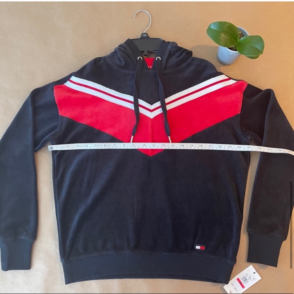 NWT Tommy Hilfiger Velvor Hoodie